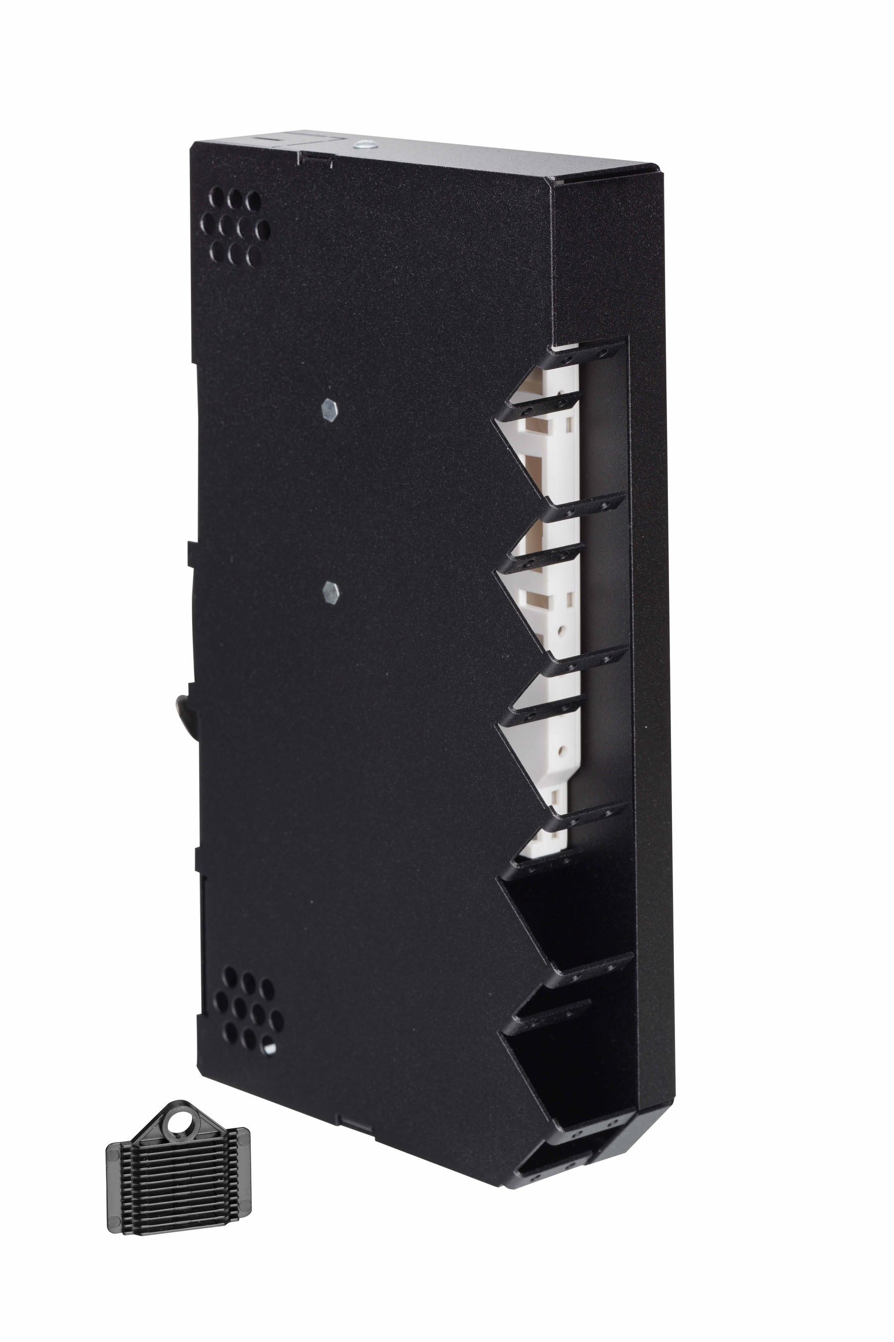 Boîtier DIN AP avec sortie inclinée avec découpe LC/SC/E2000 nr RAL 9005 
avec cassette d'épissure support de sertissage ANT et couvercle