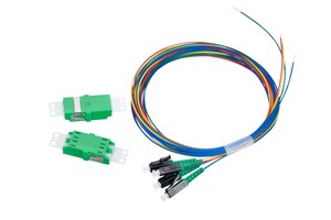 Kit d'extension HAK 2 OTO_OTO@BEP
2 pièces de jonction (pièce médiane) LC/APC
4 Pigtails LC/APC, 900m, L= 2m, G.657.A2
(rouge vert jaune bleu)