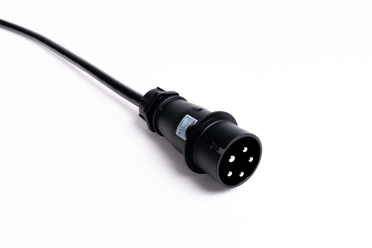 Alu Verlängerungskabel PUR Schwarz 5x6 konf. Stecker/Kupplung CEE 32A 5pol Schwarz 10m