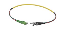 VL Dupl. Fig. 0 9/125 ST/E2000APC gb 8.0m