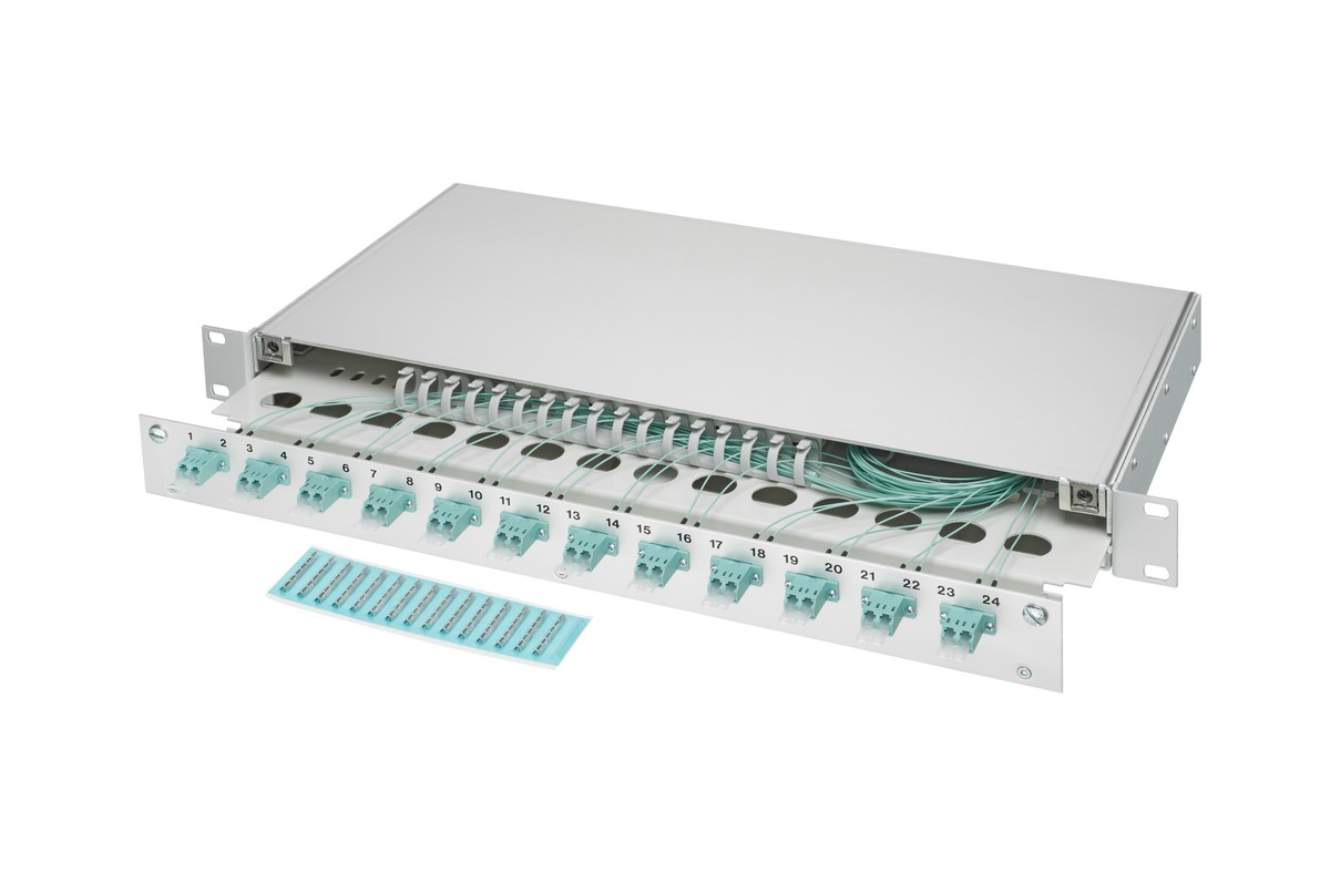 LWL 19" KEV 1HE ausz. 4xLC/Dupl. OM3 komp.