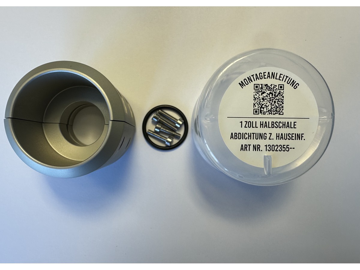 1Zoll Halbschale Abdichtung zu Hauseinführung
etikettiert inkl. QR-Code Montageanleitung