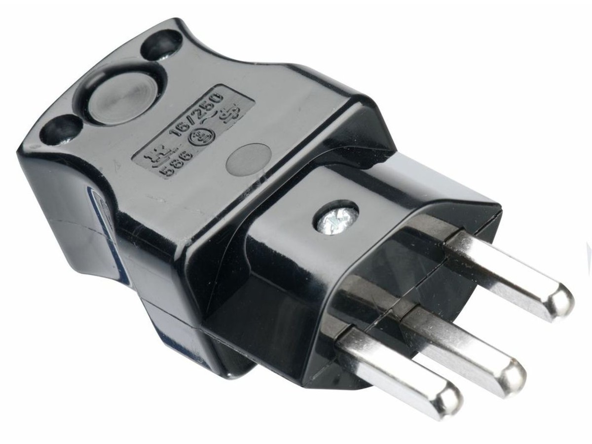 Fiche type 23 16A noir